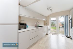 Kitchen- click for photo gallery